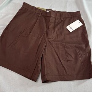 Target Men’s Brown Pleated Mid Thigh Goodfellow Shorts Size 31 - 7” inseam